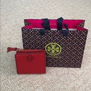 Tory Burch mini wallet